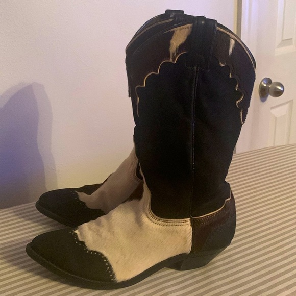 Women’s Cowhide Boots Size 7 - Picture 1 of 10